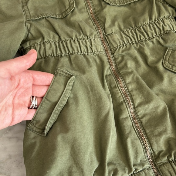 Old navy 18-24m cargo jacket - Picture 8 of 9